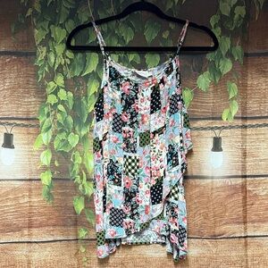🦋EUC Patchwork Floral Camisole Top